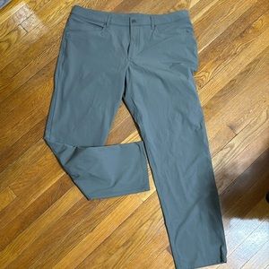Lululemon Green Trouser